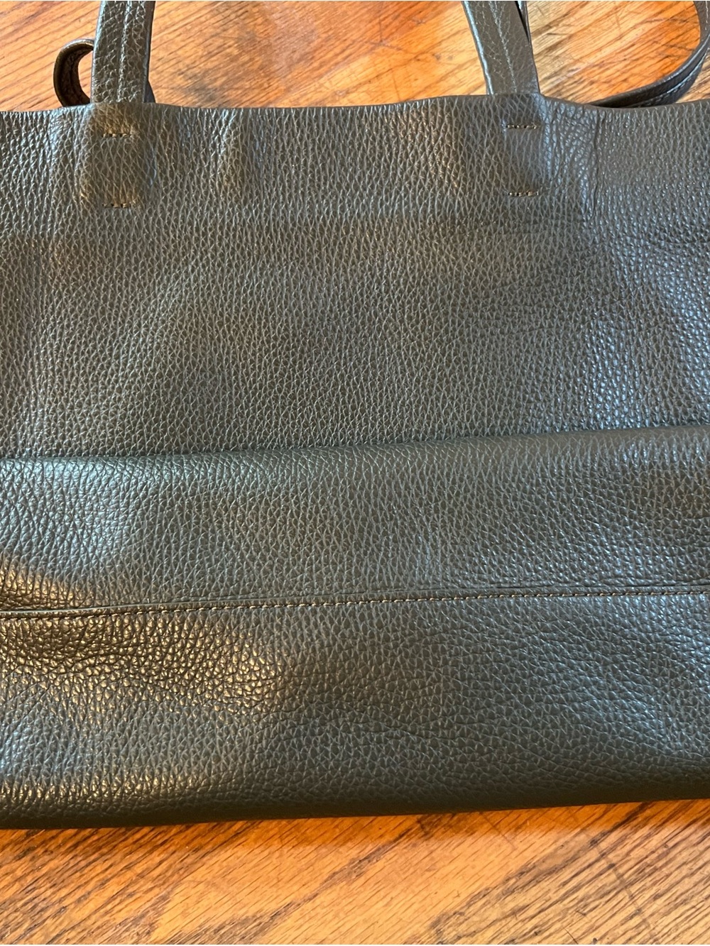 Cuyana Olive Green Pebbled Leather Tote - Picture 6 of 8
